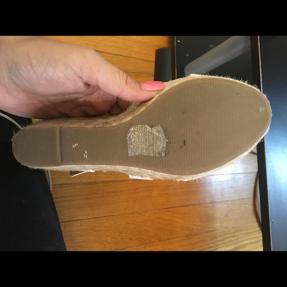 White wedges - Picture 2 of 4